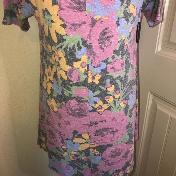 LuLaRoe Discontinued Perfect Tee - Picture 7 of 7
